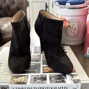 Christian  Louboutin Bootie in Suede Size 36 or 6